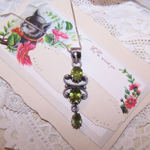 Victorian Revival Sterling Silver Peridot Dangle Pendant - Picture 7 of 11